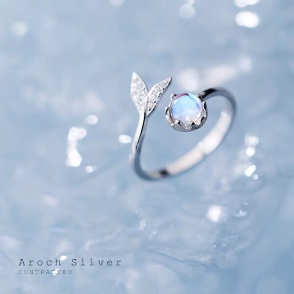 Silver Cute Fishtail Ring - Image 2