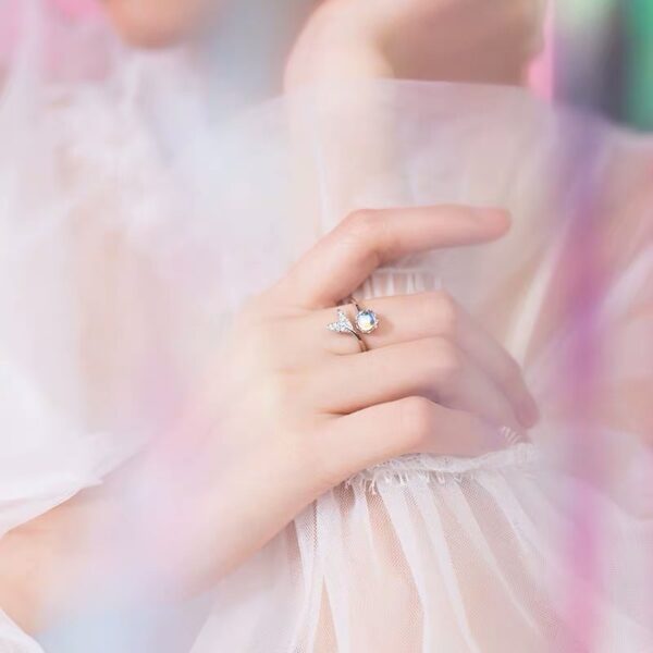 Silver Cute Fishtail Ring - Image 3