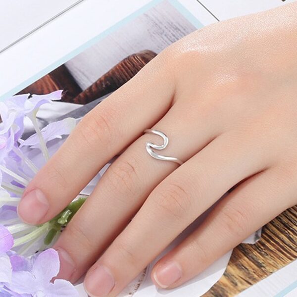 Silver Wave Ring - Image 3